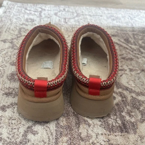 UGG TAZZ Brown Suede Slip-On Shoes - Picture 4 of 4